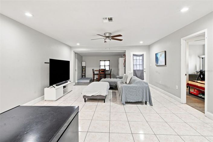 Image No.4-3 Bed House for sale