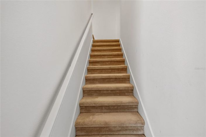 Image No.11-3 Bed Townhouse for sale