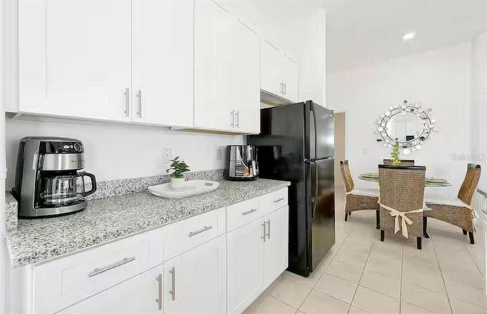 Image No.10-5 Bed House for sale