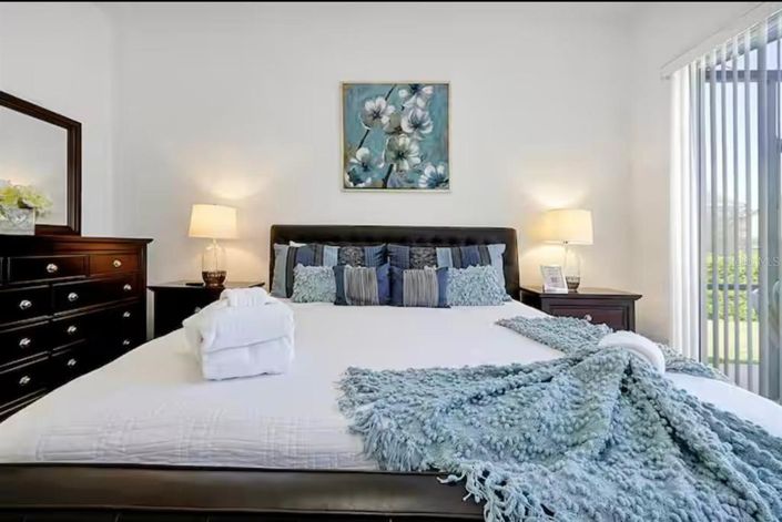 Image No.15-5 Bed House for sale