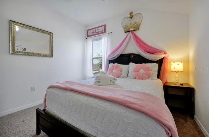 Image No.17-5 Bed House for sale