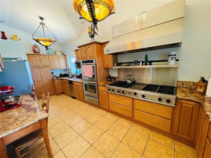 Image No.4-5 Bed House for sale