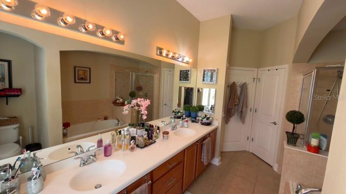 Image No.18-4 Bed Apartment for sale