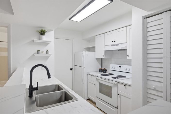 Image No.12-2 Bed Apartment for sale