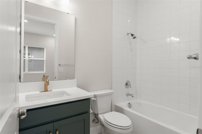 Image No.10-3 Bed House for sale
