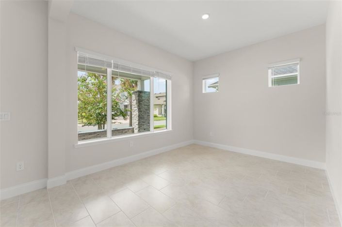 Image No.6-3 Bed House for sale