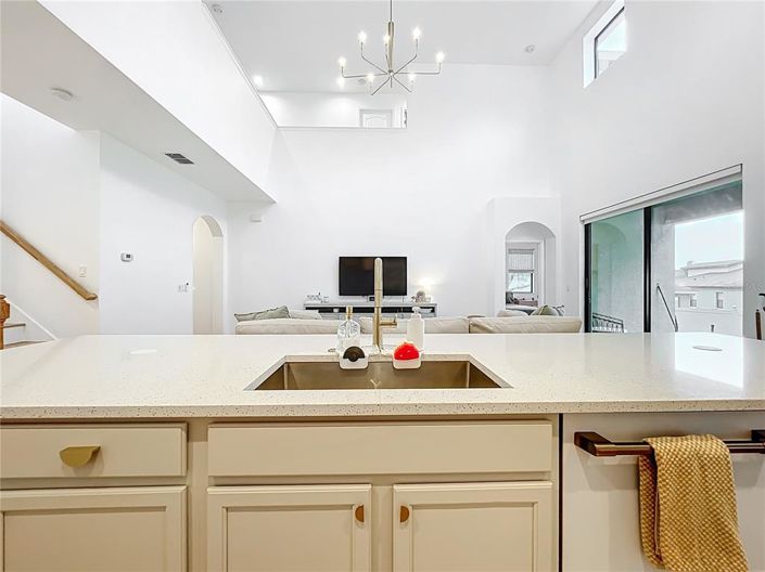 Image No.25-5 Bed House for sale