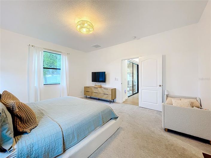 Image No.34-5 Bed House for sale