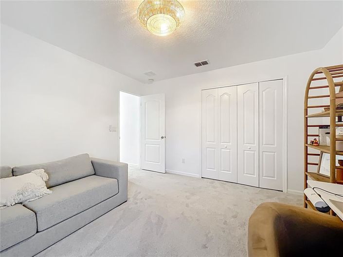 Image No.55-5 Bed House for sale