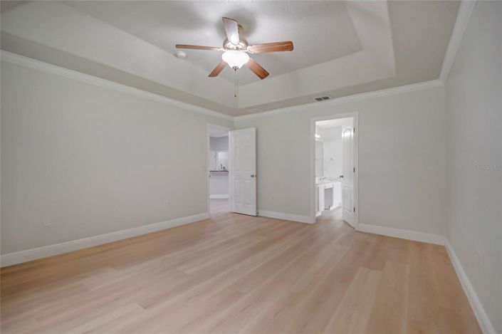 Image No.25-4 Bed House for sale