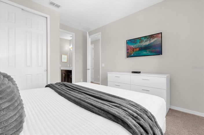Image No.46-6 Bed House for sale