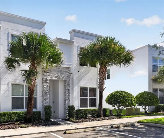 Image No.2-4 Bed Townhouse for sale