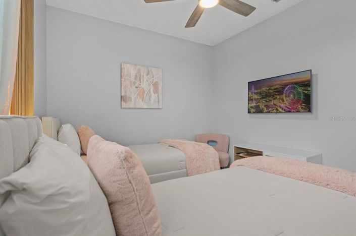 Image No.24-8 Bed House for sale