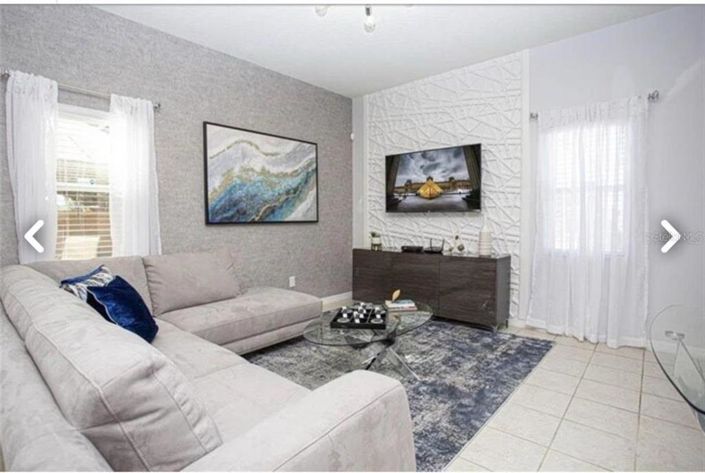 Image No.10-4 Bed Townhouse for sale