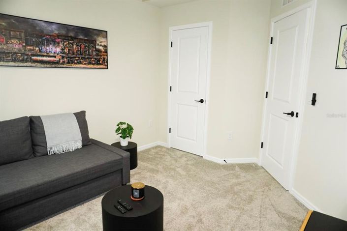Image No.13-3 Bed Townhouse for sale