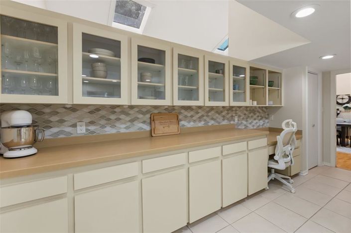 Image No.22-5 Bed House for sale
