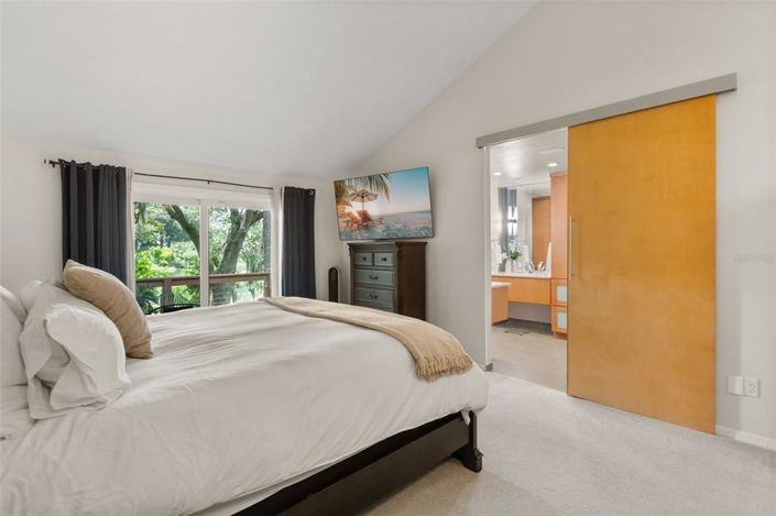 Image No.30-5 Bed House for sale