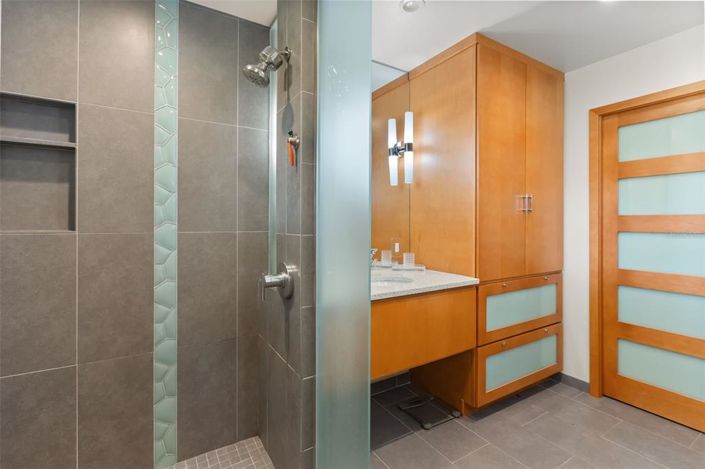 Image No.34-5 Bed House for sale