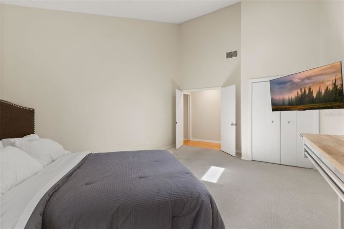 Image No.36-5 Bed House for sale