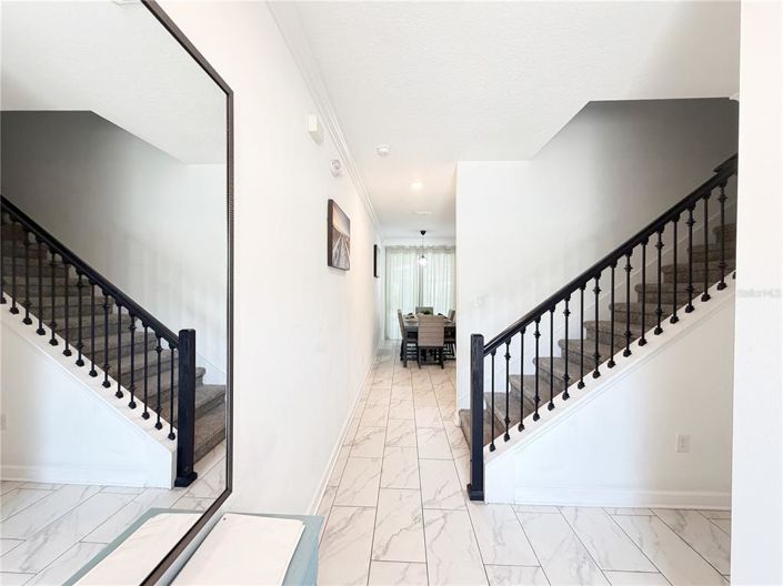 Image No.2-4 Bed Townhouse for sale