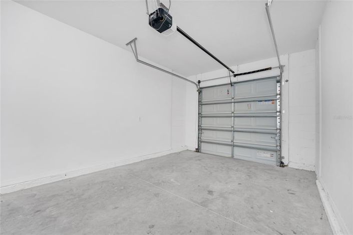 Image No.13-3 Bed Townhouse for sale