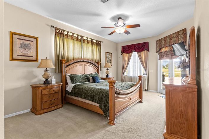 Image No.20-4 Bed House for sale