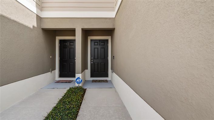 Image No.3-3 Bed Townhouse for sale