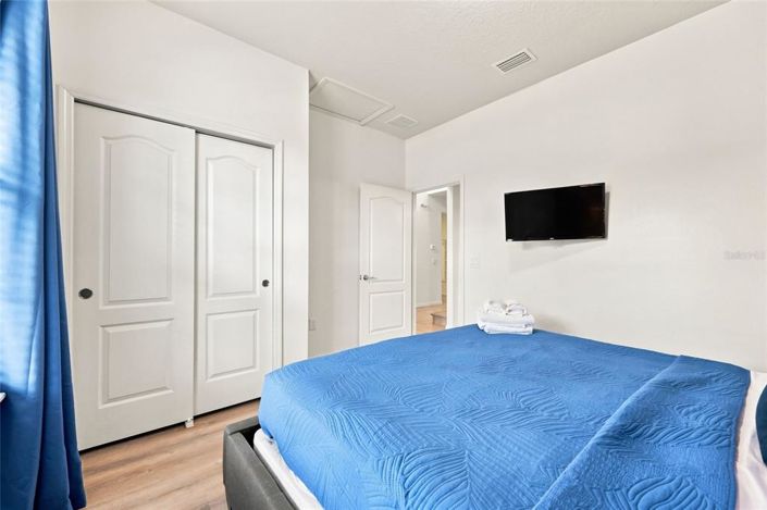 Image No.20-8 Bed House for sale