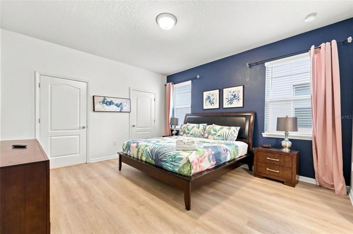 Image No.22-8 Bed House for sale