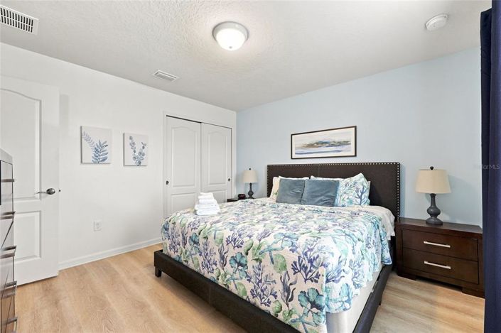 Image No.40-8 Bed House for sale