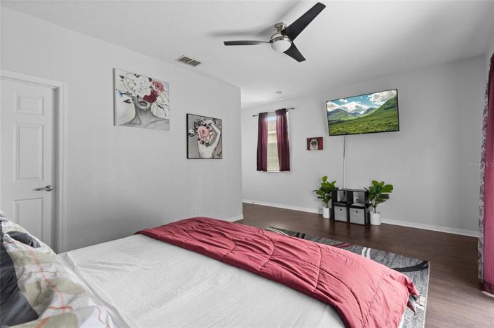 Image No.18-3 Bed Townhouse for sale