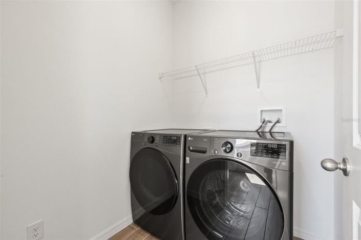 Image No.27-3 Bed Townhouse for sale