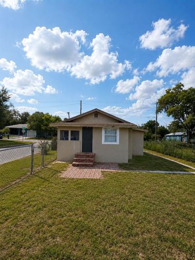 Image No.2-3 Bed House for sale