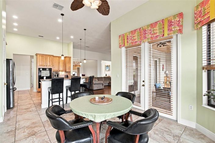 Image No.18-4 Bed House for sale
