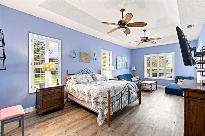 Image No.20-4 Bed House for sale