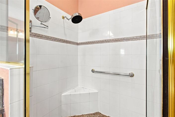 Image No.25-4 Bed House for sale