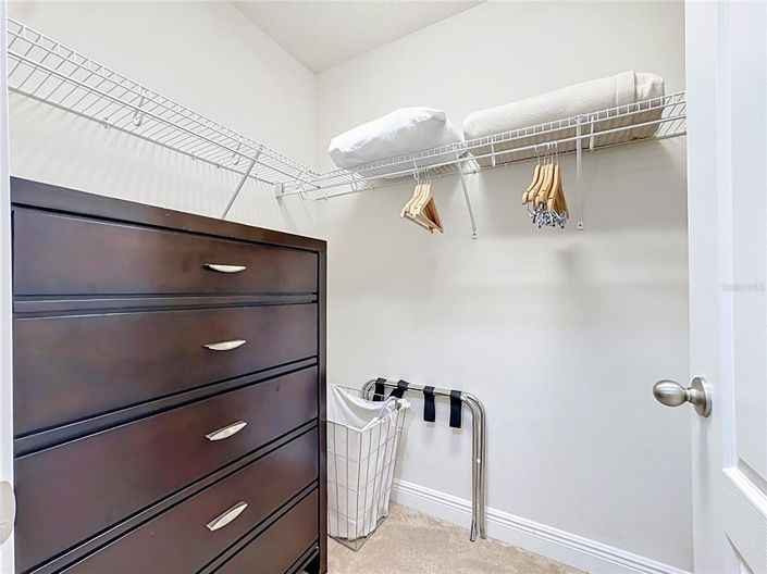 Image No.30-3 Bed Townhouse for sale