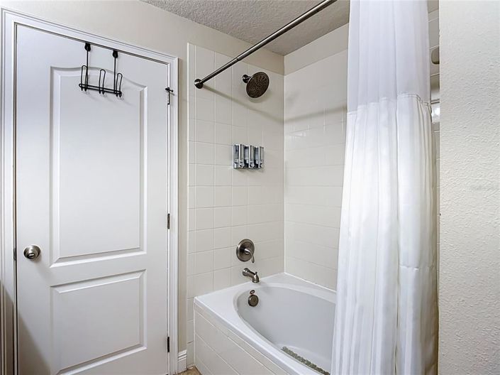 Image No.32-3 Bed Townhouse for sale
