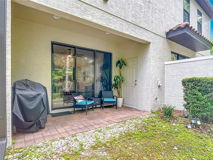 Image No.42-3 Bed Townhouse for sale