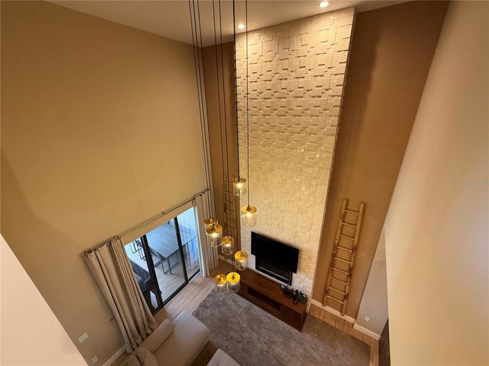 Image No.20-4 Bed Townhouse for sale