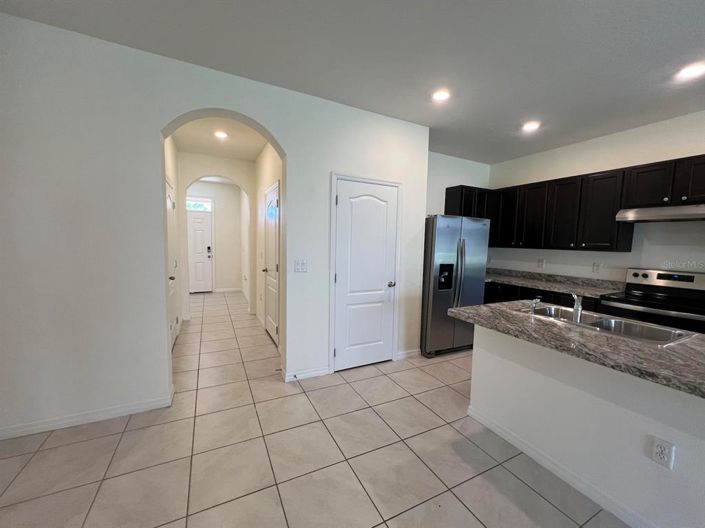 Image No.5-3 Bed Townhouse for sale