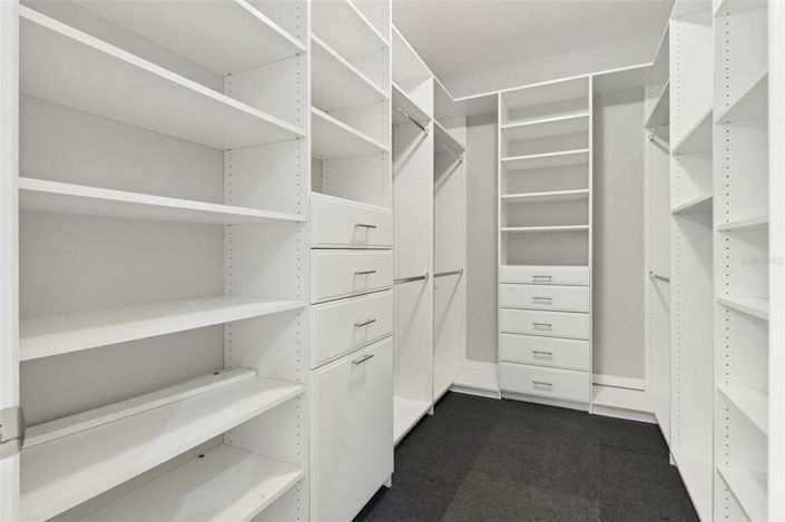 Image No.18-2 Bed House for sale