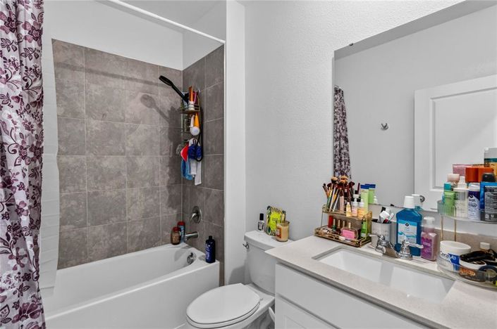 Image No.21-4 Bed Townhouse for sale
