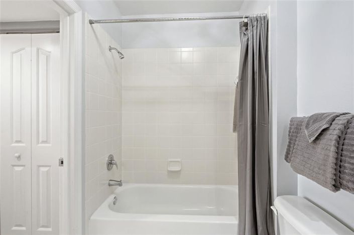 Image No.22-2 Bed Apartment for sale