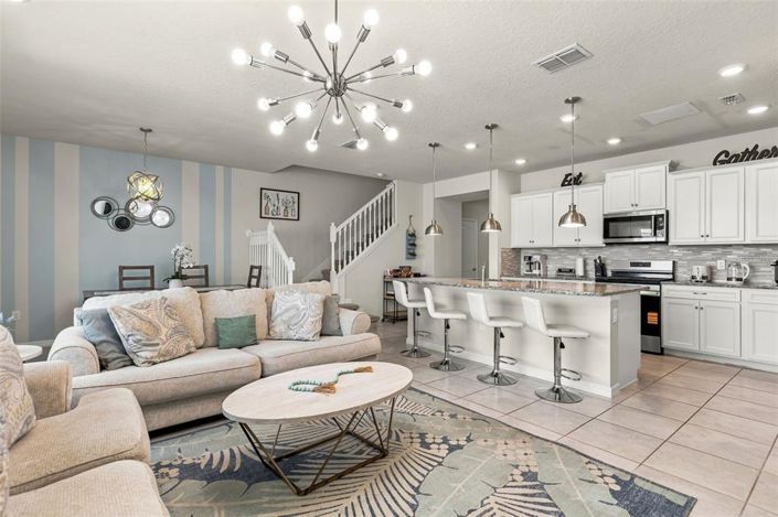 Image No.7-5 Bed Townhouse for sale