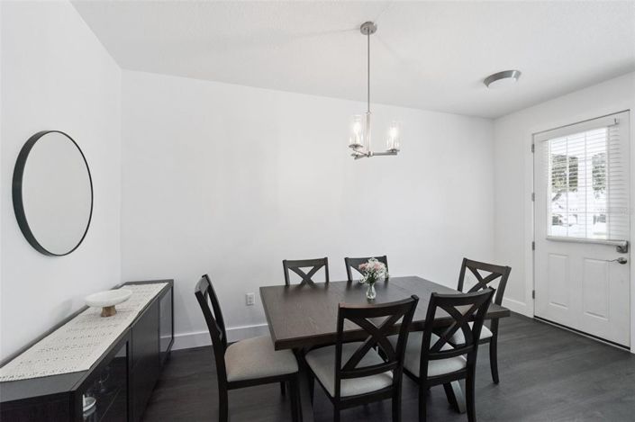 Image No.3-3 Bed Townhouse for sale