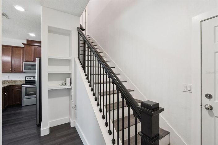 Image No.8-3 Bed Townhouse for sale