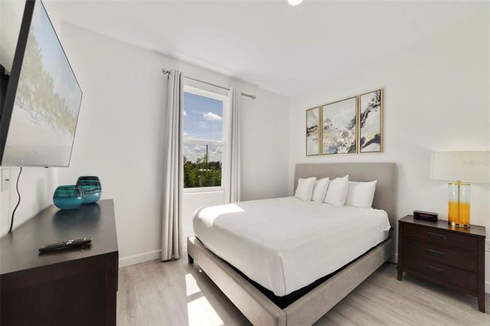 Image No.14-4 Bed Townhouse for sale