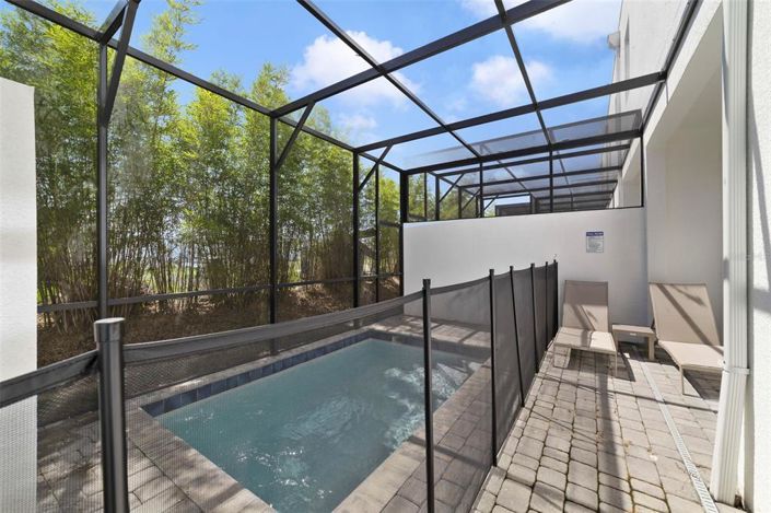 Image No.21-4 Bed Townhouse for sale