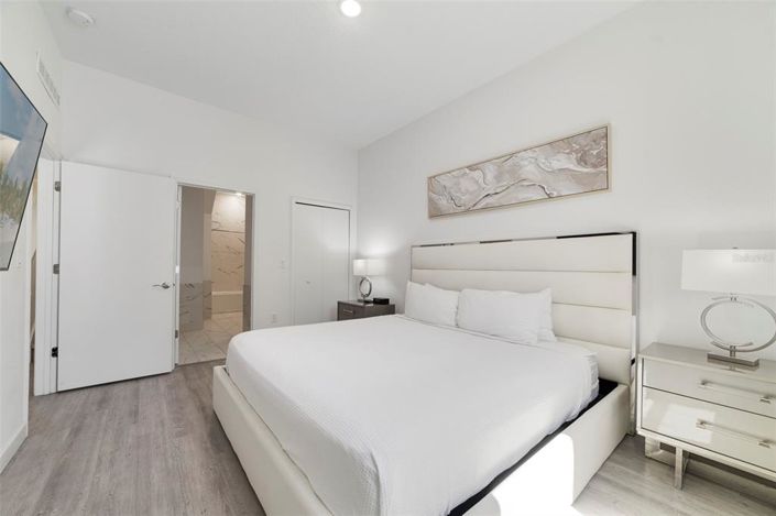 Image No.9-4 Bed Townhouse for sale